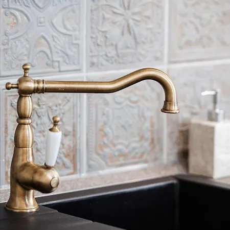 Vip On Duhnovicha Street .free Parking. * Uschhorod