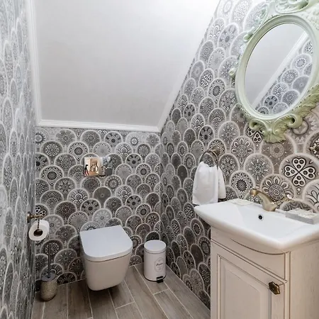 Vip On Duhnovicha Street .free Parking. Apartment