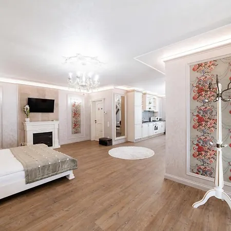 Vip On Duhnovicha Street .free Parking. * Uzjhorod