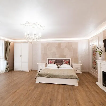 Vip On Duhnovicha Street .free Parking. Apartamento